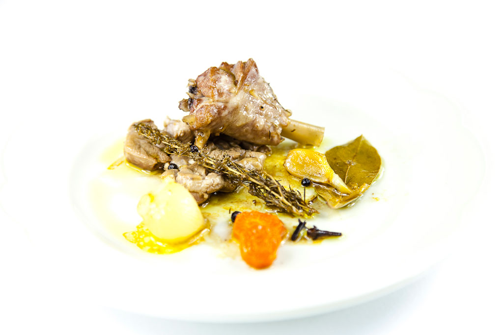 Paletilla de cabrito en escabeche